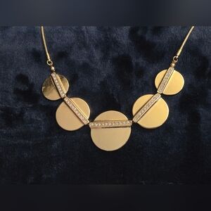 Elegant Gold Necklace with Crystal Accents